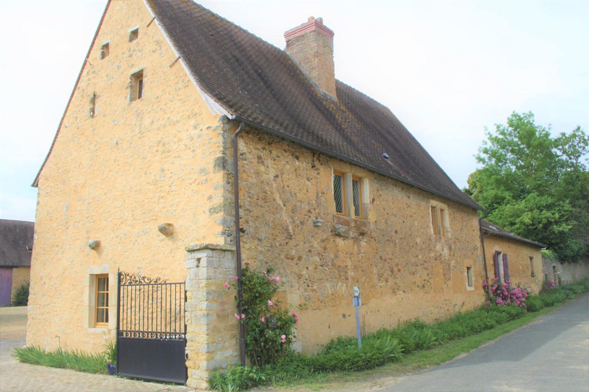Manoir De La Basse-Cour Bed & Breakfast Asnieres-sur-Vegre Exterior photo